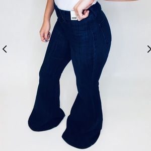 NWT Judy Blue Pull-On Flare Plus Size Jeans, sz 24